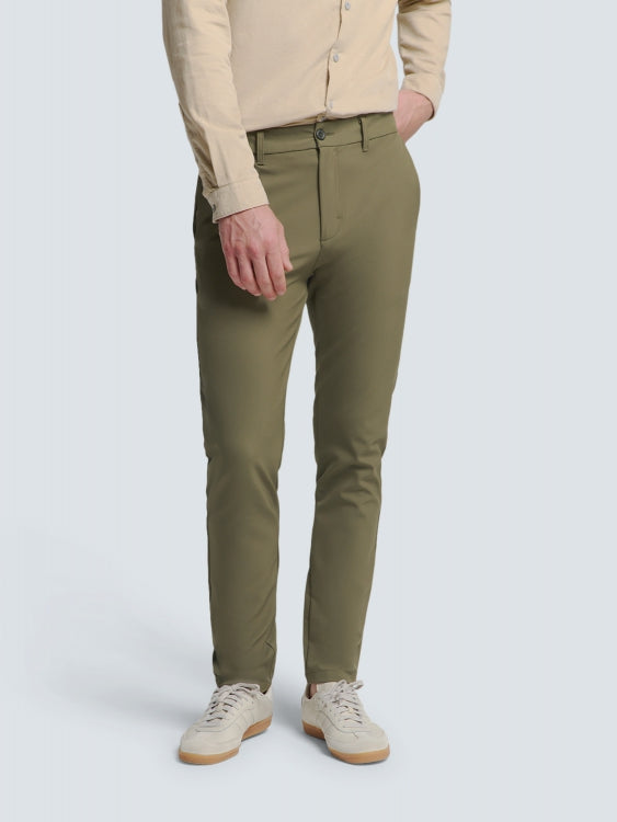 No excess chino sedoc army